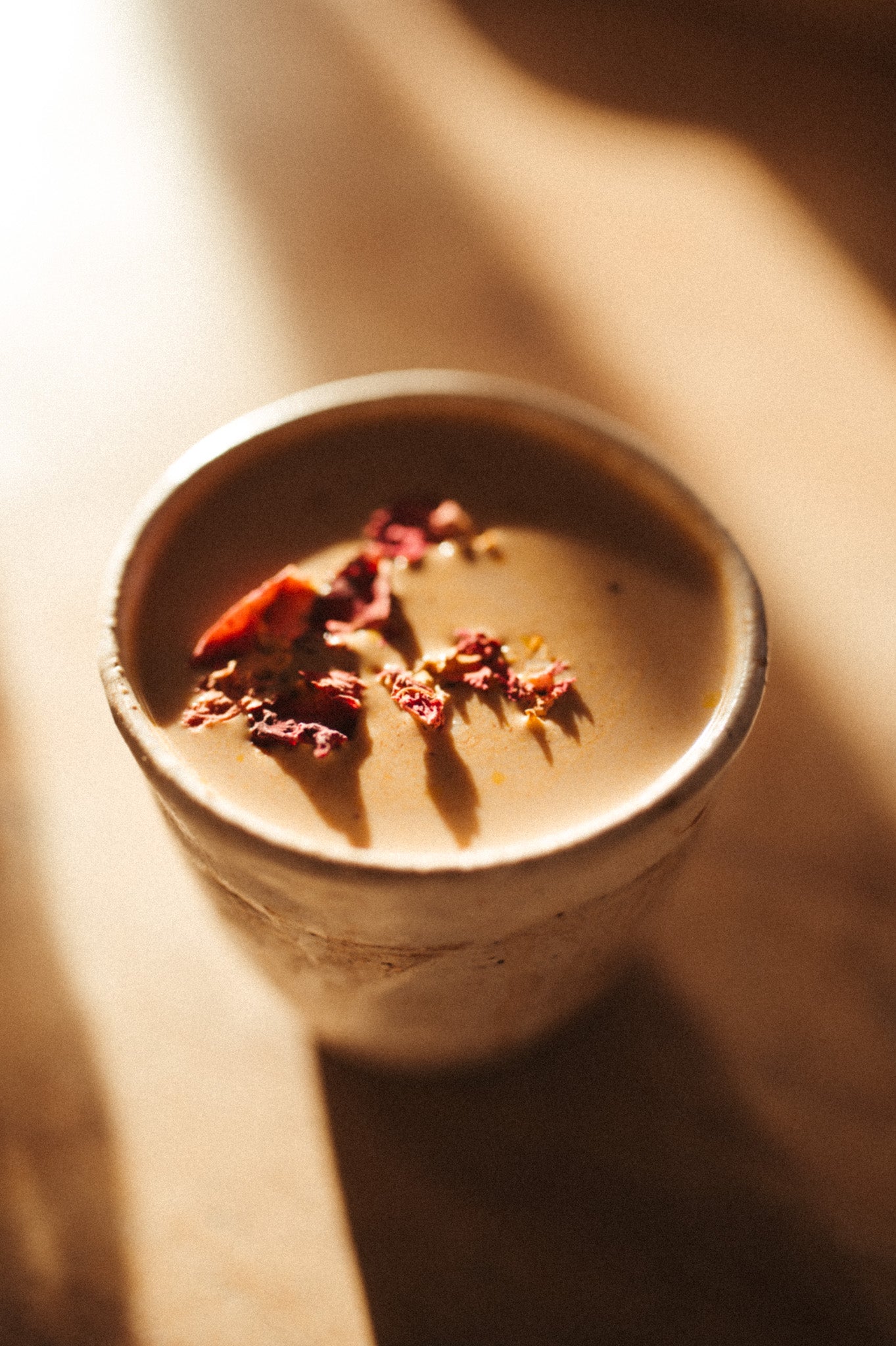 Bee pollen hot chocolate